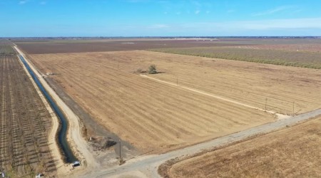 Plot of land, 70 acres, UK Marden